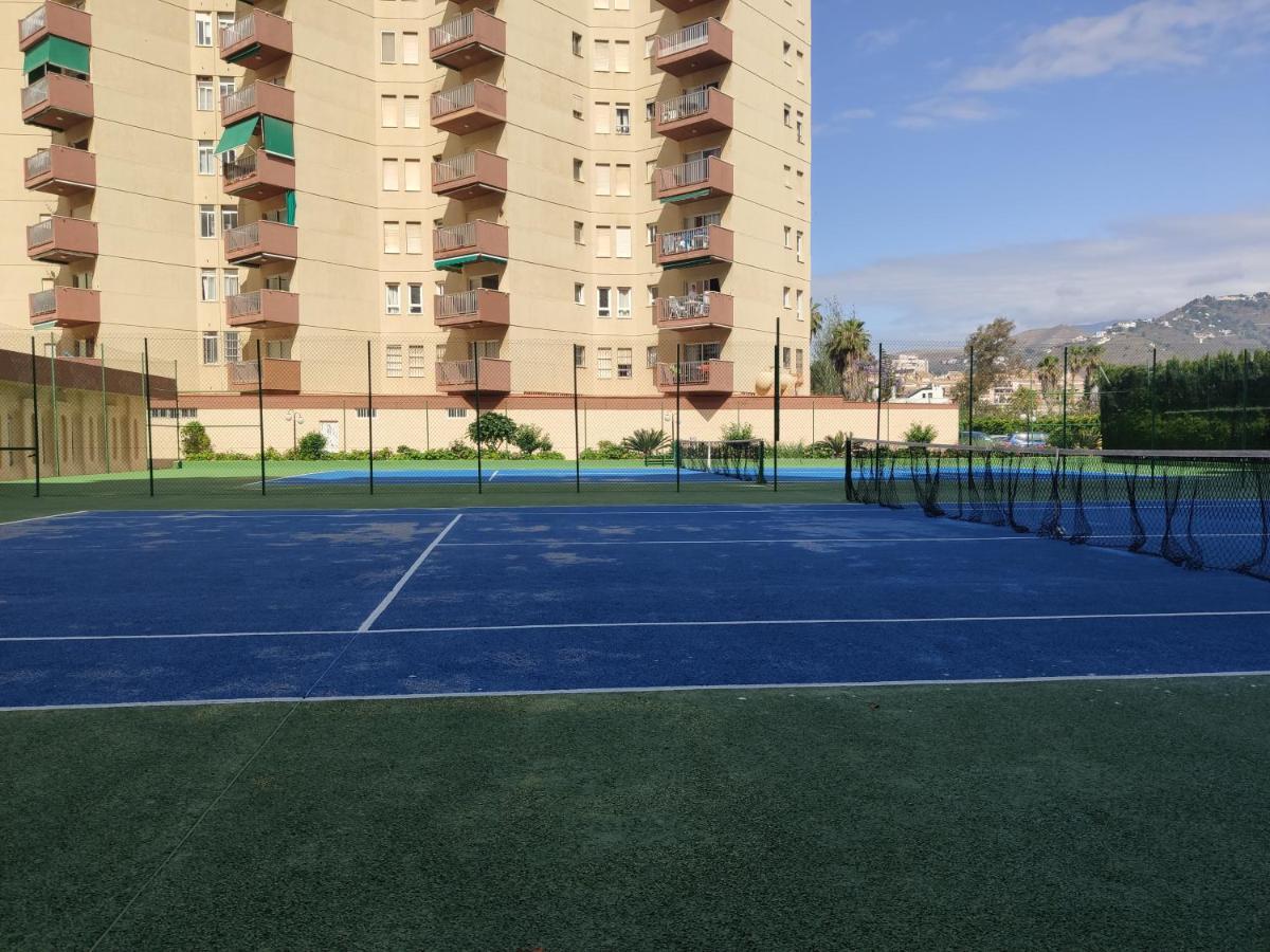 Atico Estudio En 1°Linea 阿尔姆尼卡 外观 照片